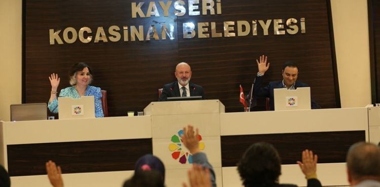 BAŞKAN ÇOLAKBAYRAKDAR; “ŞEHRİMİZE 3 YENİ KÜTÜPHANE HAYIRLI OLSUN”