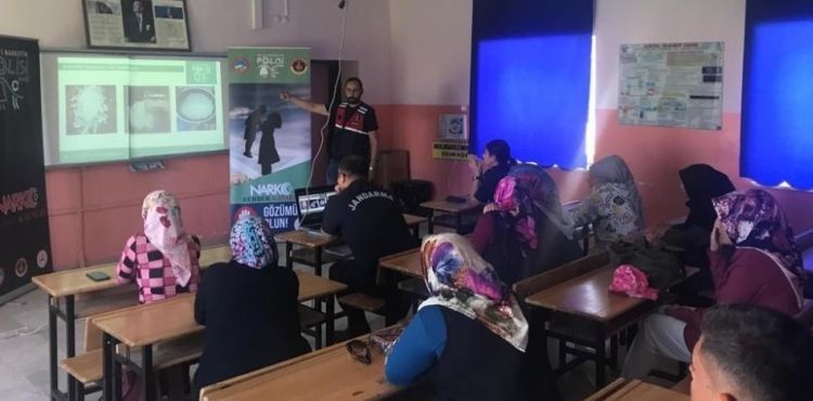 Jandarma’dan ‘En İyi Narkotik Polisi Anne Projesi’