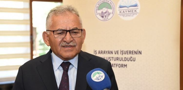 BAŞKAN BÜYÜKKILIÇ, KAYSERİ KARİYER MERKEZİ’Nİ ZİYARET ETTİ