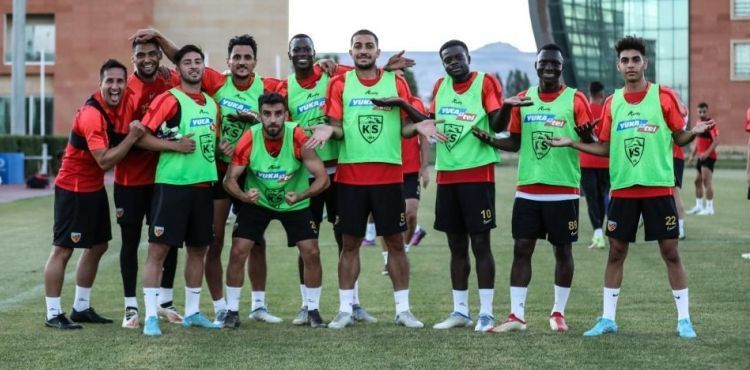Kayserispor çalışmalarını sürdürüyor
