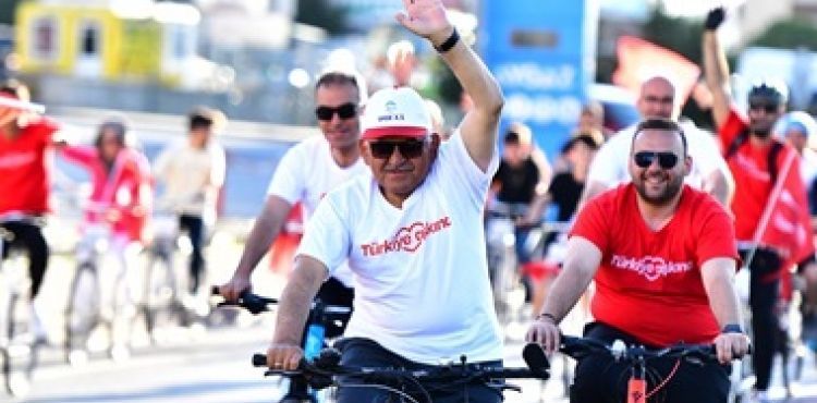 BAŞKAN BÜYÜKKILIÇ, KAYSERİLİLERLE “TÜRKİYE AŞKINA” PEDALLADI