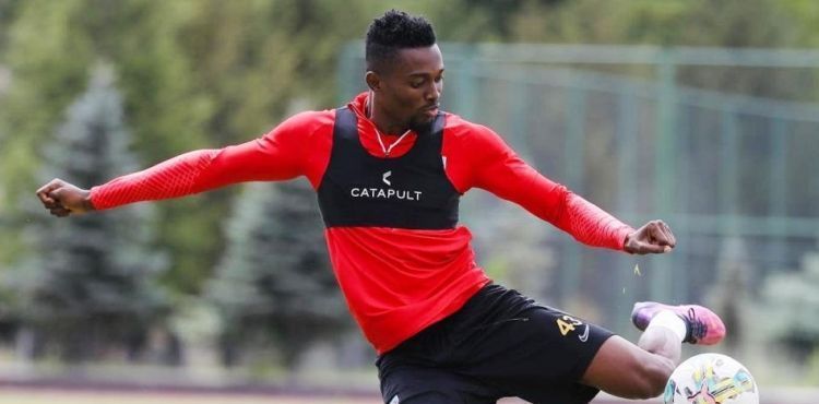 Kayserispor, Mensah'a kavuşuyor