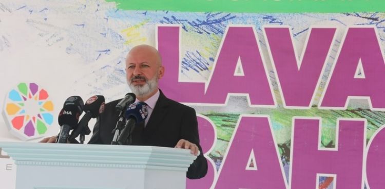 KAYSERİ’DE İLK OLAN ‘LAVANTA BAHÇESİ’ MEYVELERİNİ VERDİ