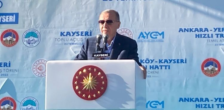 Cumhurbaşkanı Erdoğan, “Develi’de açılan hastaneye Doktor Ekrem Karakaya’nın ismini verdik”