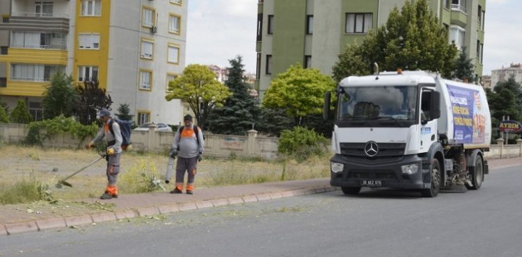 MELİKGAZİ'NİN TEMİZLİK SEFERBERLİĞİ DEVAM EDİYOR