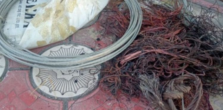 Kablo yakan firari şahıs suçüstü yakalandı