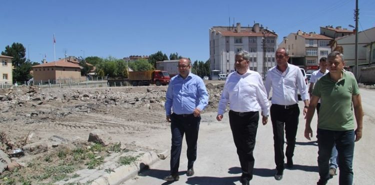 Bünyan'da pazaryeri ve terminal yapımı için altyapı çalışmaları başladı