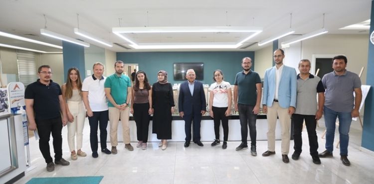 Başkan Büyükkılıç, Kentsel Dönüşüm Projelerini Değerlendirdi