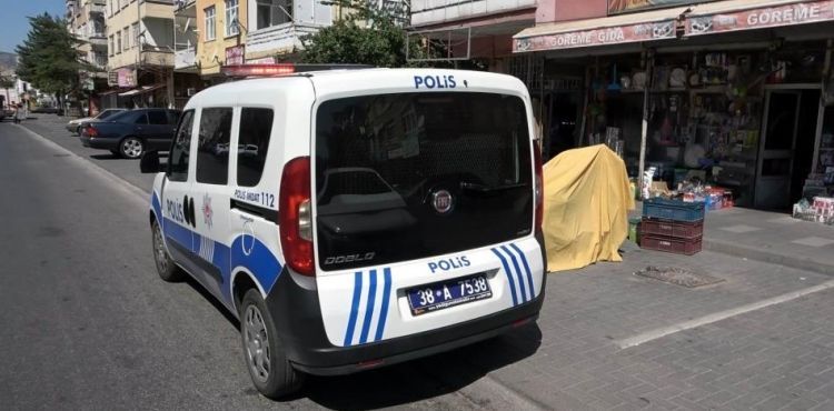 3. kattan düşen çocuk ağır yaralandı