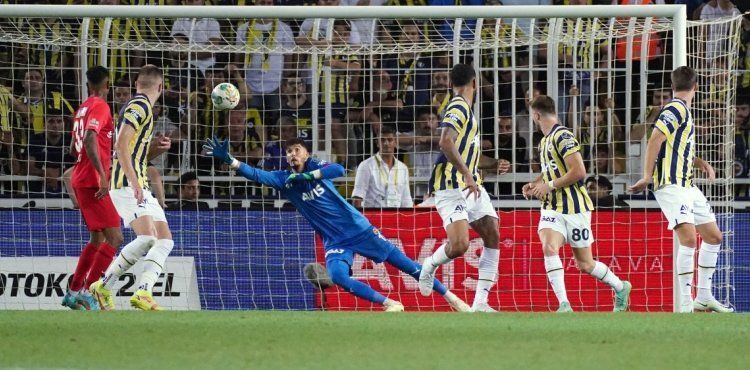 Fenerbahçe sezona kayıpla başladı