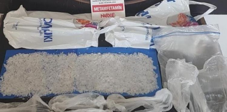 Uyuşturucuyu Kayseri'ye getiremeden yakalandılar