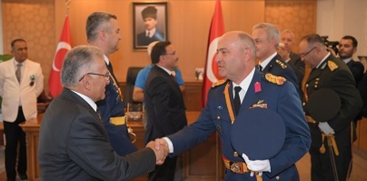 BAŞKAN BÜYÜKKILIÇ, ZAFER BAYRAMI 100. YIL RESEPSİYONU’NA KATILDI