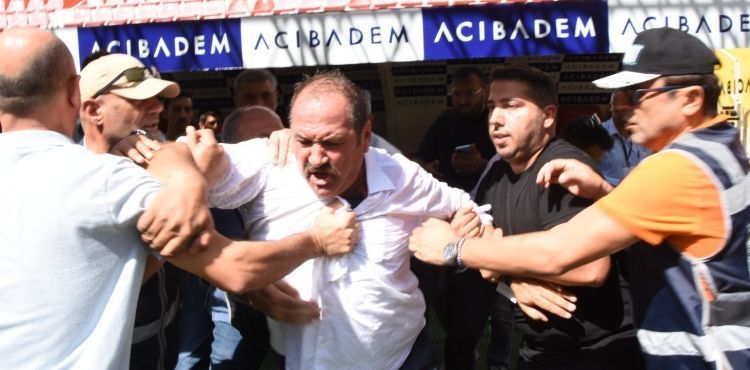 Kayseri Pancar Kooperatifi Mali Genel Kurulunda gergin anlar yaşandı.