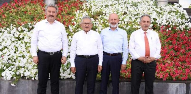 BAŞKAN BÜYÜKKILIÇ’TAN MELİKGAZİ’DE “İSTİŞARE” ZİRVESİ