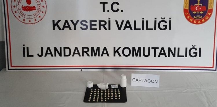 Jandarma uyuşturucuya geçit vermiyor