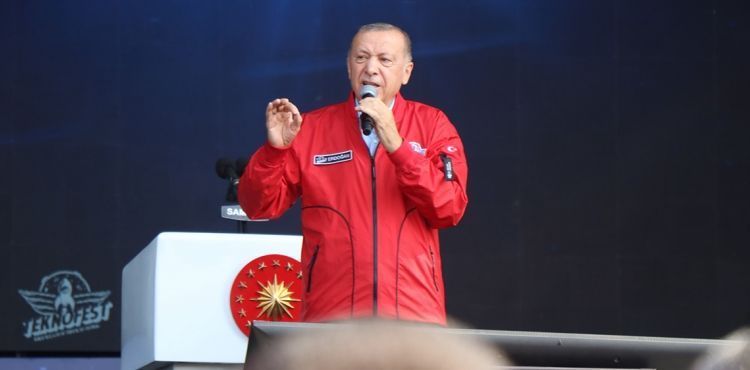 Cumhurbakan Erdoan'dan Yunanistan'a: 'zmir'i unutma, bir gece anszn gelebiliriz'