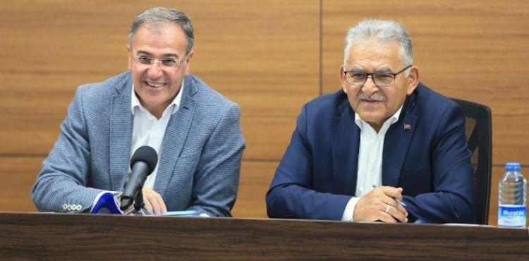 BAŞKAN BÜYÜKKILIÇ, HACILAR’DA MUHTARLARI DİNLEDİ