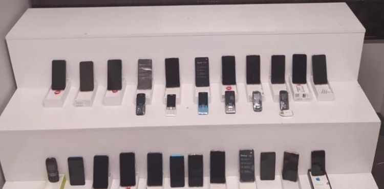 Kayseri’de 30 adet gümrük kaçağı telefon ele geçirildi