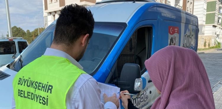 BAŞKAN BÜYÜKKILIÇ’IN TALİMATIYLA SÜT DAĞITIMI BAŞLADI
