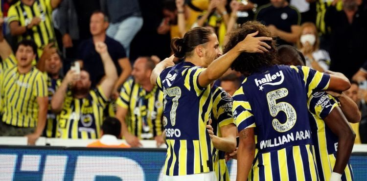 Fenerbahçe'den gövde gösterisi! Kadıköy'de şov yaptı