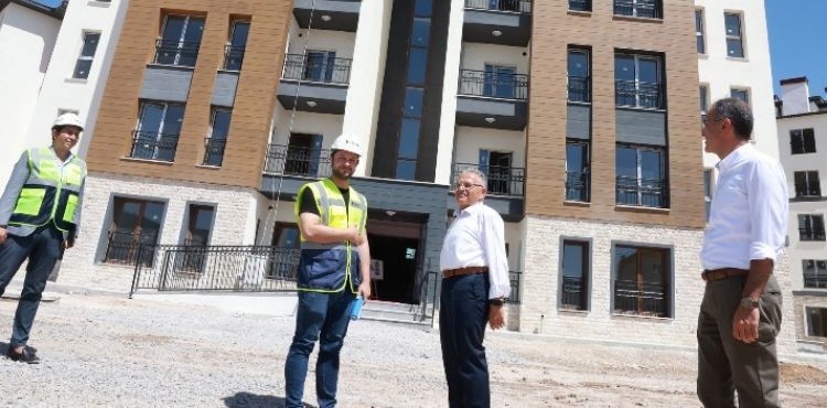 BÜYÜKŞEHİR’İN ORUÇREİS KENTSEL DÖNÜŞÜM PROJESİ’NDE HAK SAHİPLERİ BİLGİLENDİRİLDİ