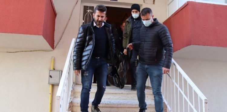 Eşi ve üvey kızının boğazını kesen şahsa ceza yağdı