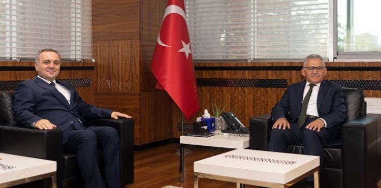 BAŞKAN BÜYÜKKILIÇ, ERÜ VE KAYÜ REKTÖRLERİ İLE BİR ARAYA GELDİ