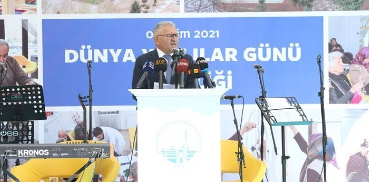 BÜYÜKŞEHİR, ULU ÇINARLARI DÜNYA YAŞLILAR GÜNÜ’NDE TİYATRO VE KONSER İLE BULUŞTURACAK