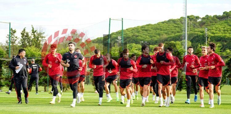 Ümit Milli Futbol Takımı çalışmalarına devam etti
