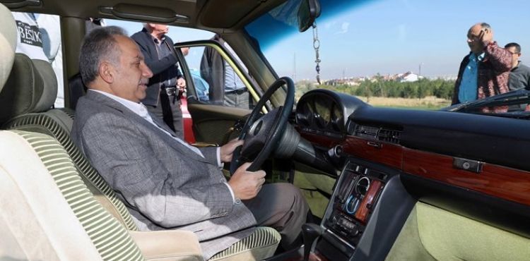 KLASİK OTOMOBİLLER ALİ DAĞI’NA ÇOK YAKIŞTI