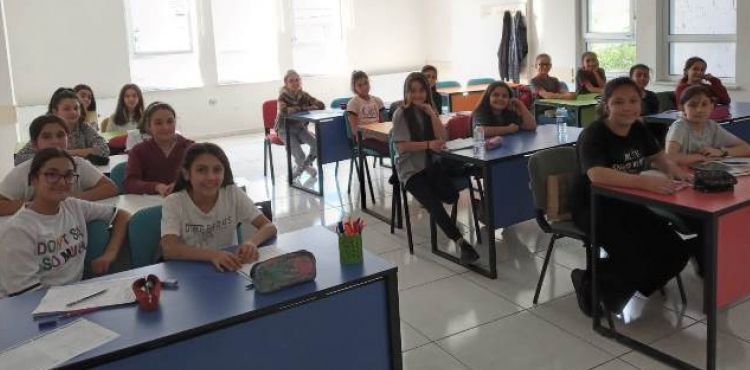 KAYMEK GENÇLİK MERKEZLERİ’NDE YENİ DÖNEMİN İLK DERS ZİLİ ÇALDI