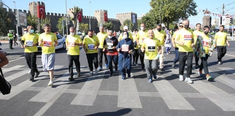 ULUSLARARASI KAYSER YARI MARATONUNA 15 LKEDEN SPORCULAR KATILACAK