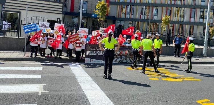 Kayseri’de eş zamanlı ‘Önce Yaya Uygulaması’ etkinliği