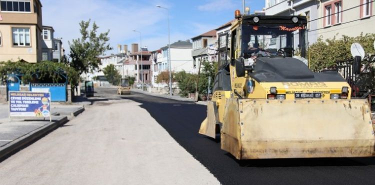 MELİKGAZİ'DE ASFALT ÇALIŞMALARINA SON SÜRAT DEVAM