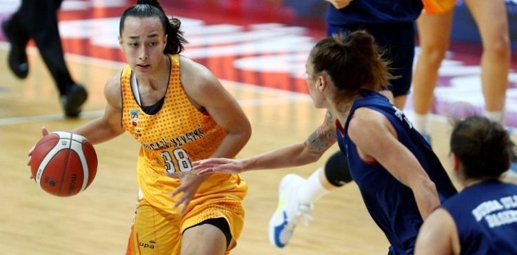 BAŞKAN PALANCIOĞLU TURNUVANIN 2. GÜNÜNDE BAŞARILI OLAN TAKIMLARI KUTLADI