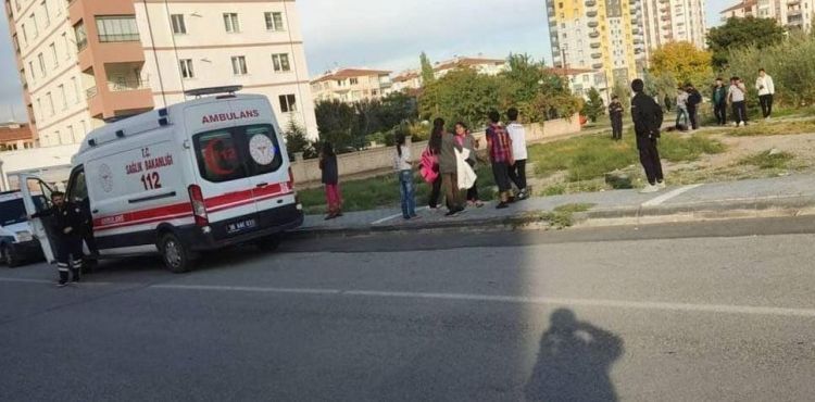 Bir kişiyi bıçaklayıp kaçtılar