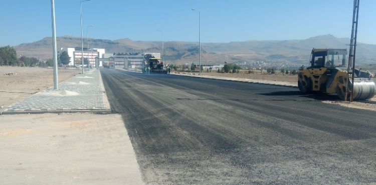 ÖĞRENCİ DOSTU BÜYÜKŞEHİR BELEDİYESİ EĞİTİME DE ‘YOL’ AÇTI