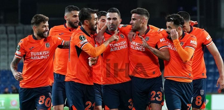 Başakşehir gruptan çıkmayı garantiledi