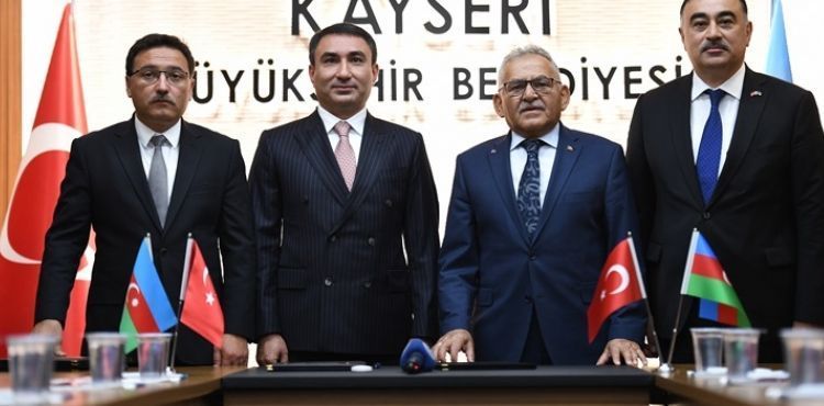 KARDEŞ ŞEHİR ŞUŞA HEYETİ, KAYSERİ’DEN MEMNUN AYRILDI