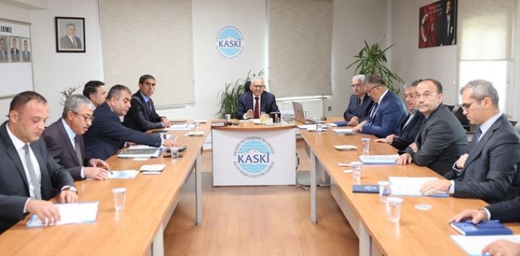 BÜYÜKKILIÇ’TAN KASKİ’DE YATIRIM DEĞERLENDİRME TOPLANTISI