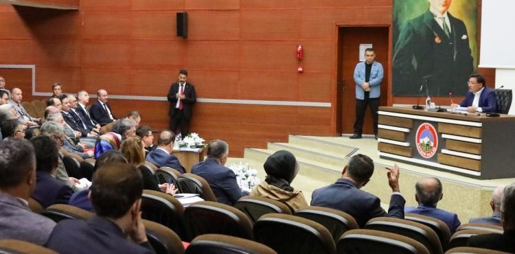 Vali Çiçek, “Amacımız Vatandaşlarımıza En İyi Hizmeti Sunmak”