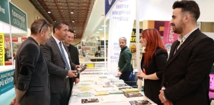 BÜYÜKŞEHİR KAYMEK, 5. KAYSERİ KİTAP FUARI’NDA KİTAPSEVERLERLE BULUŞUYOR
