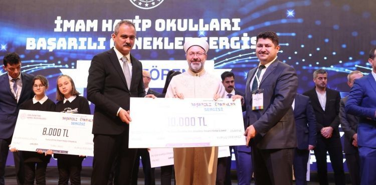 Ali Rıza Özderici Kız Proje AİHL, Türkiye birincisi oldu