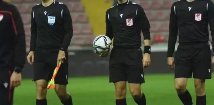 Kasımpaşa Kayserispor maçını M.Kürşad Filiz yönetecek