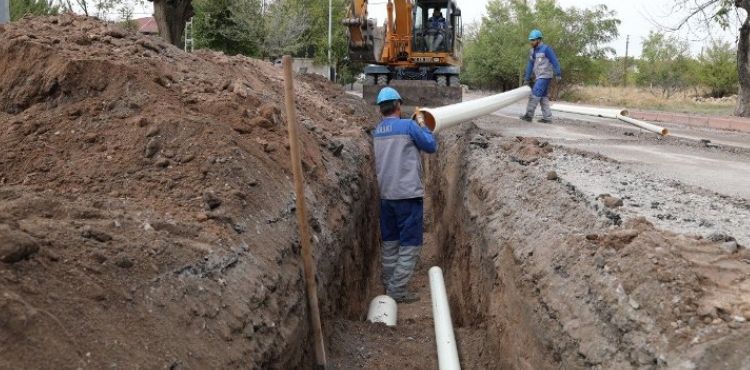 KASKİ, TALAS REŞADİYE’DE İÇME SUYU HATLARINI YENİLİYOR