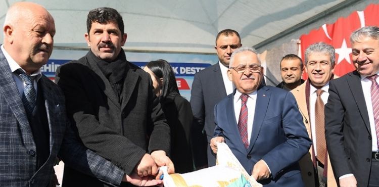 BÜYÜKŞEHİR’DEN TARIMA 34,5 MİLYON TL’LİK “TOHUM” DESTEĞİ