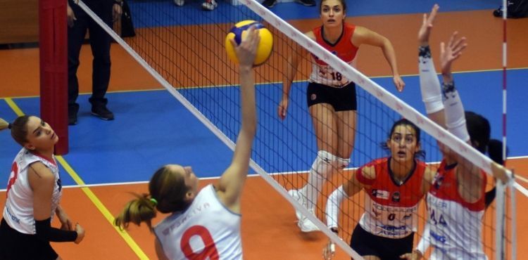 Kayseri Atletik Spor- TED Ankara Kolejliler: 3-1