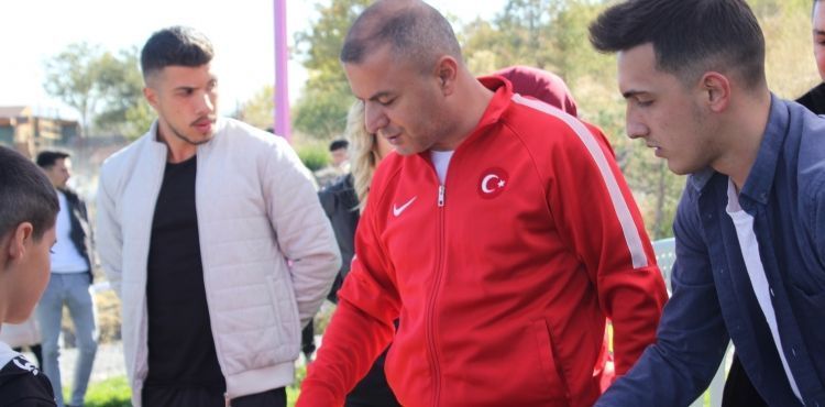 Ülkü Ocakları’ndan ‘Gökyüzünde 99 Uçurtma’ etkinliği