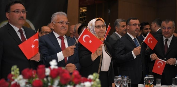BAŞKAN BÜYÜKKILIÇ, CUMHURİYET RESEPSİYONU’NA KATILDI