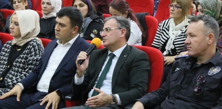 HACILAR’IN GELİŞİMİNE YÖNELİK İSTİŞARE TOPLANTISI YAPILDI